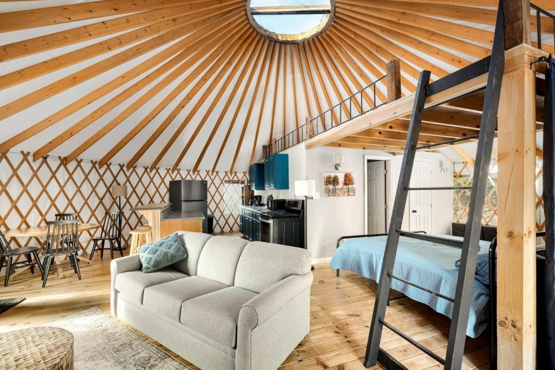 Modern Yurt W River Access, Hot Tub, Wifi & Grill Wardensville Exterior foto