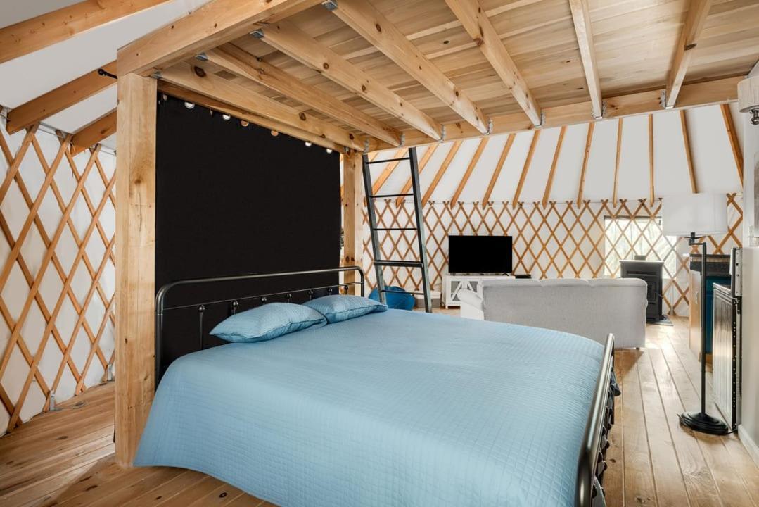 Modern Yurt W River Access, Hot Tub, Wifi & Grill Wardensville Exterior foto