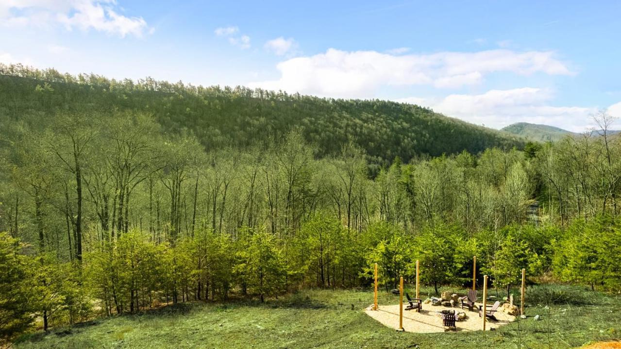 Modern Yurt W River Access, Hot Tub, Wifi & Grill Wardensville Exterior foto